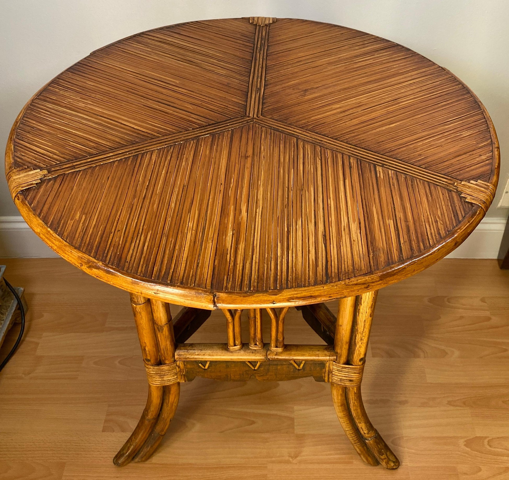 Sculpted Bamboo Side Table with Hand Decorated Top — detail 4