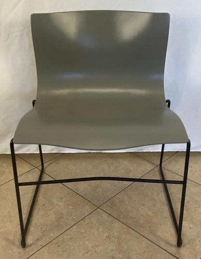Lella and Massimo Vignelli Handkerchief Stacking Chairs, Set of 4 Knoll Chairs — detail 8