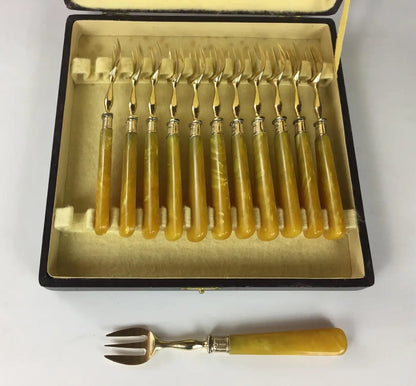 Set of 36 French Gold-Plated Flatware with Mother-of-Pearl Handles, Original Box — detail 7