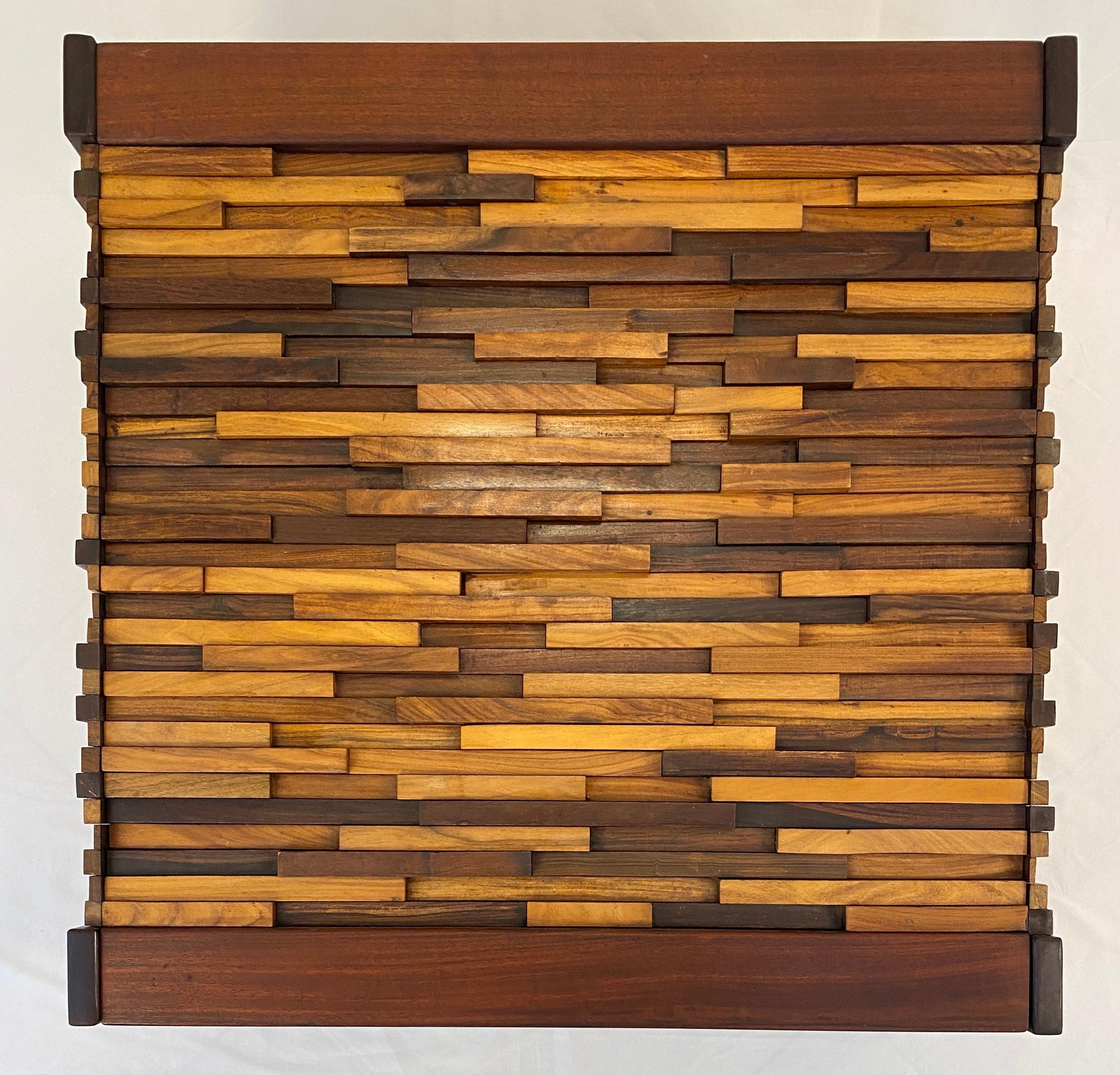 Brazilian MCM Brutalist Folding Coffee Table by Percival Lafer, 1960s — detail 2