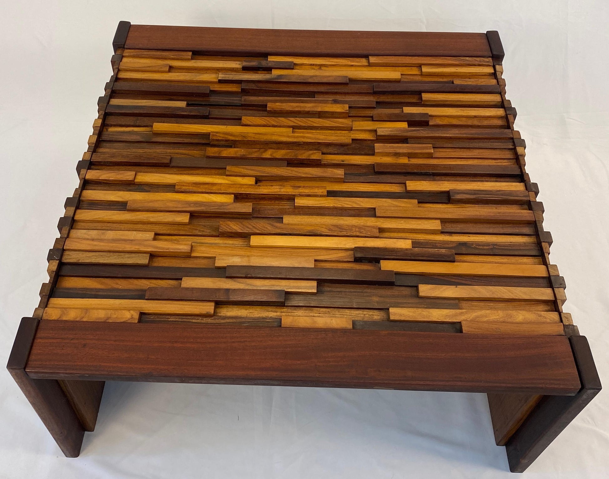 Brazilian MCM Brutalist Folding Coffee Table by Percival Lafer, 1960s — detail 5