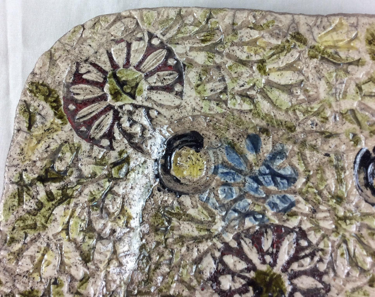French Midcentury Decorative Ceramic Plate — detail 5