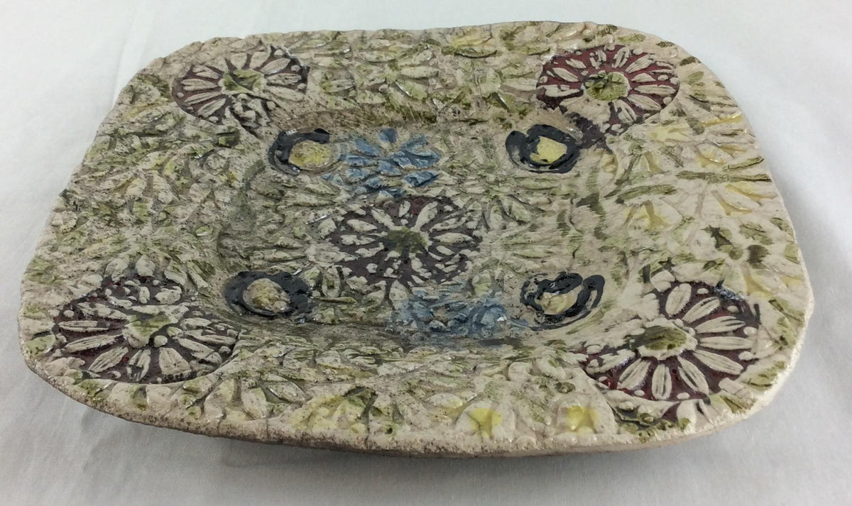 French Midcentury Decorative Ceramic Plate — detail 10