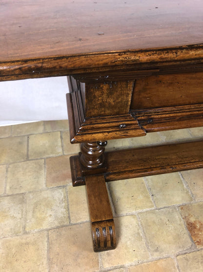 18th Century French Louis XIII Walnut Sofa Console or Display Table — detail 13