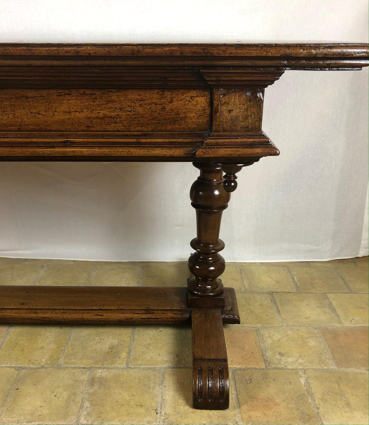 18th Century French Louis XIII Walnut Sofa Console or Display Table — detail 11
