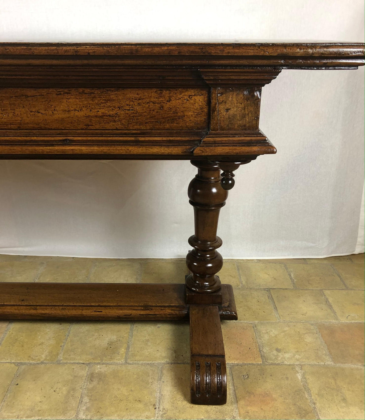 18th Century French Louis XIII Walnut Sofa Console or Display Table — detail 11