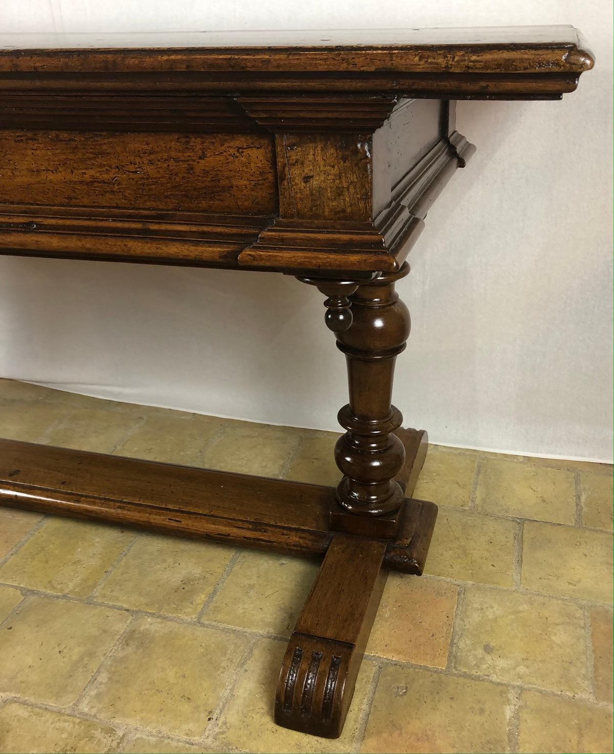 18th Century French Louis XIII Walnut Sofa Console or Display Table — detail 3