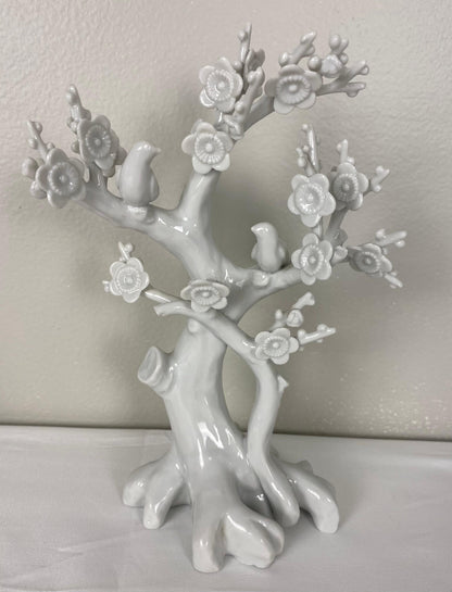 Japanese Lladro Style Figurines White Porcelain Music Boxes and Decorative Tree — detail 5