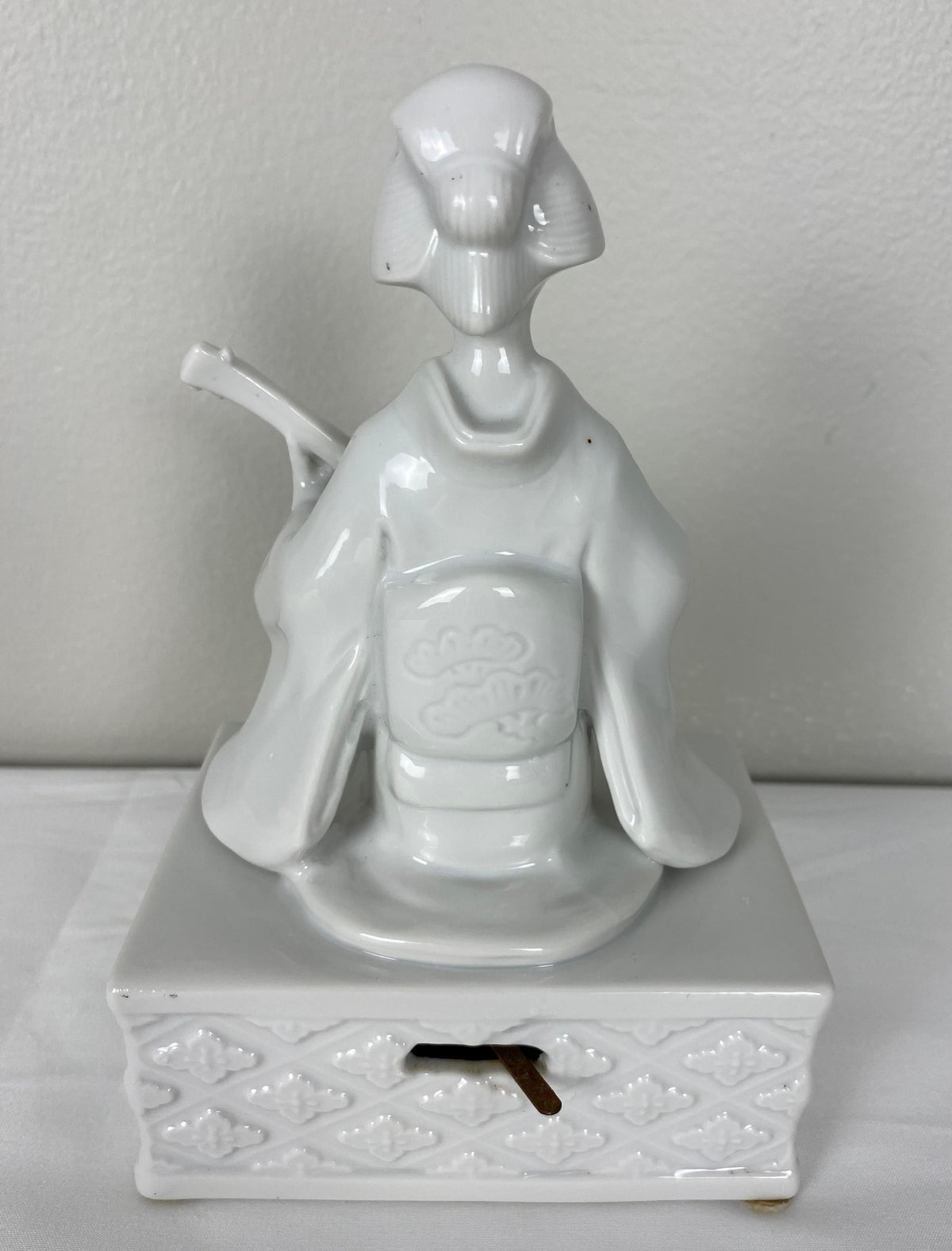 Japanese Lladro Style Figurines White Porcelain Music Boxes and Decorative Tree — detail 7
