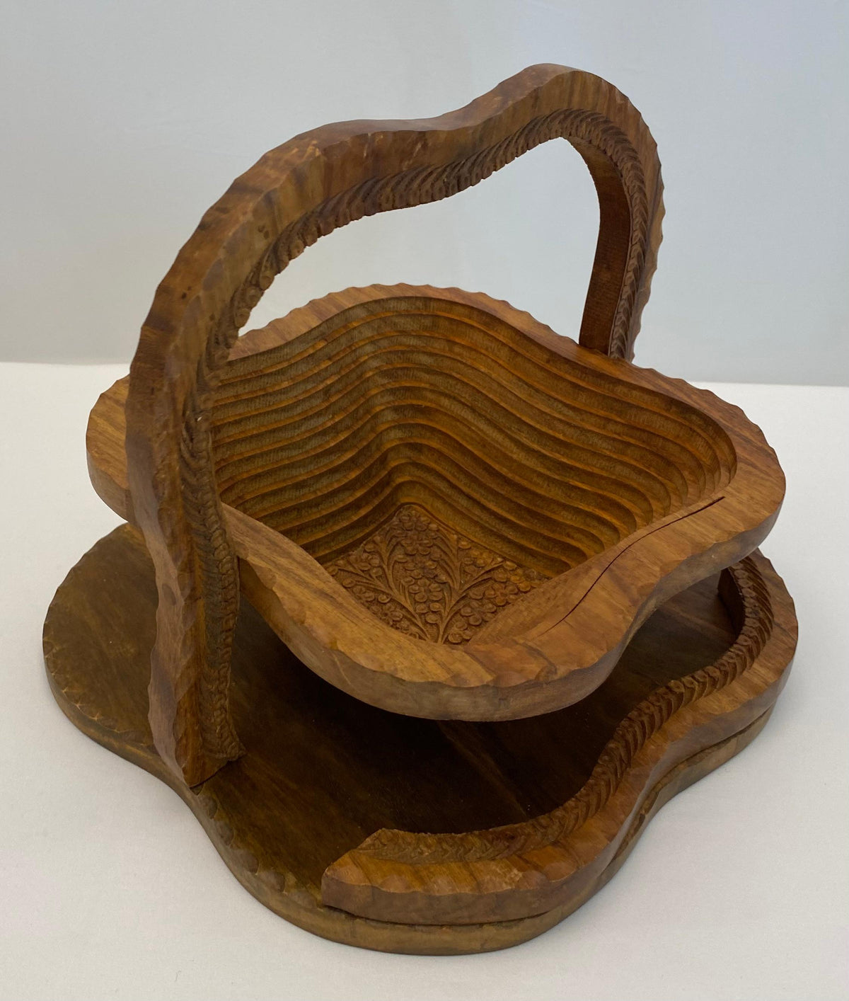 Wooden Fruit Basket Hand-Carved and Collapsible — detail 16