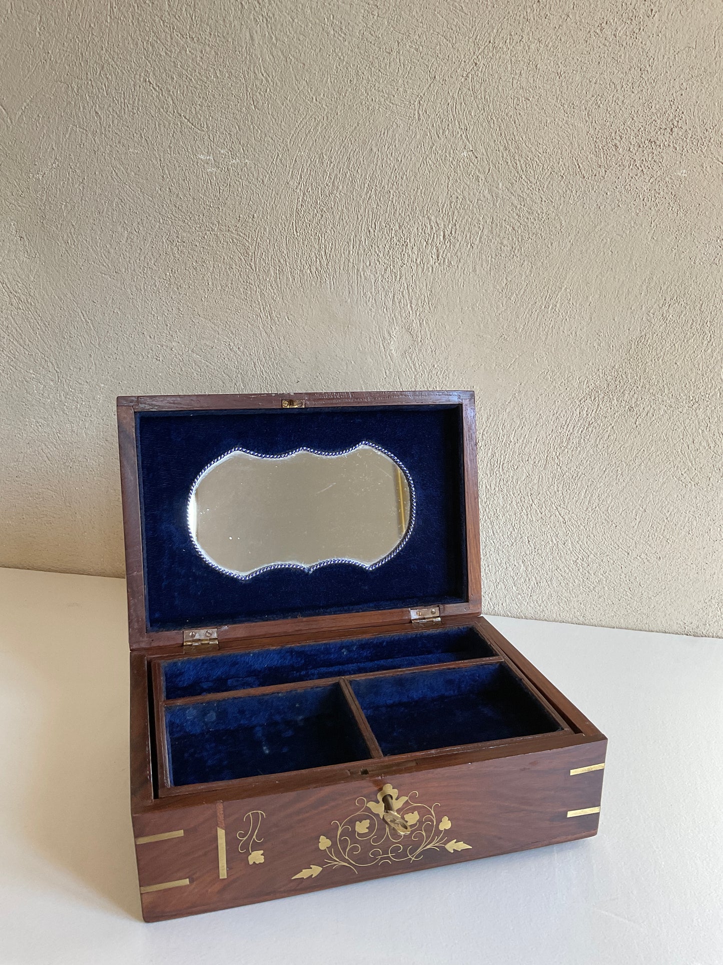 Large French Art Deco Wooden Jewelry Box with Marquetry Inlay — detail 11